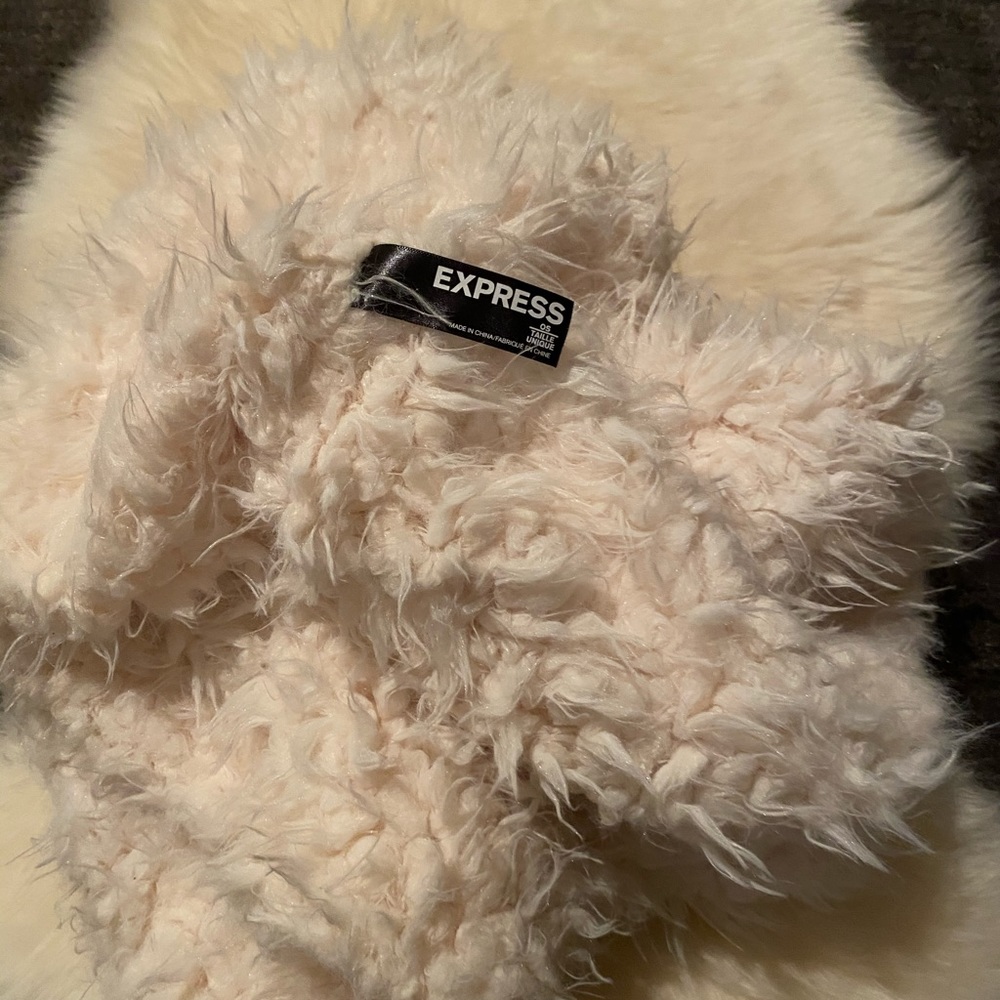 Express Soft comfortable Scarf